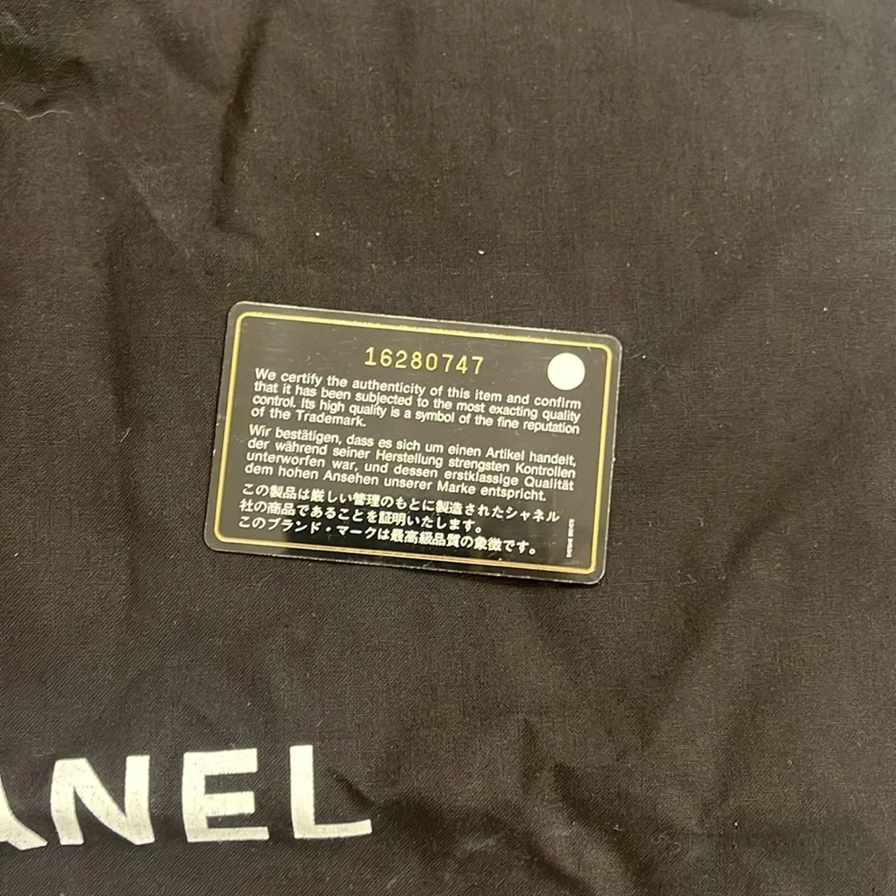 Chanel Grande Tote bag- black with silver hardware - Picture 11 of 12